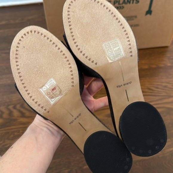 Dolce Vita Sandals - Picture 4 of 7